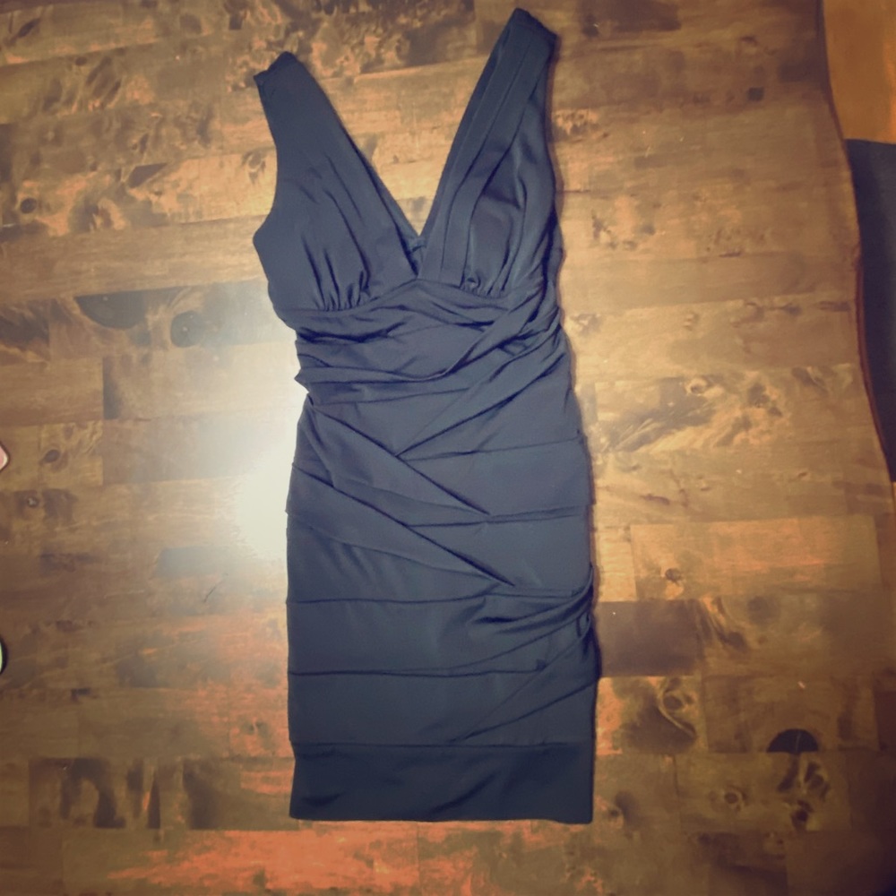 Emerald Sundae Black Bodycon V-Neck Mini Dress